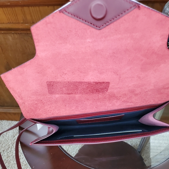 Celine Lefebure

Victoria Leather Crossbody bag - Picture 11 of 13